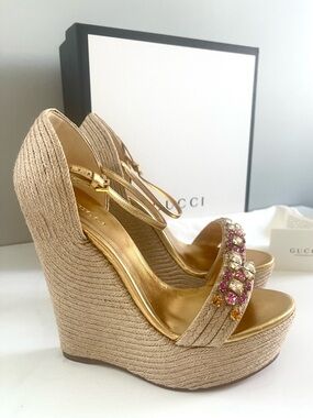 NEW IN BOX AUTHENTIC GUCCI SWAROVSKI WEDGES